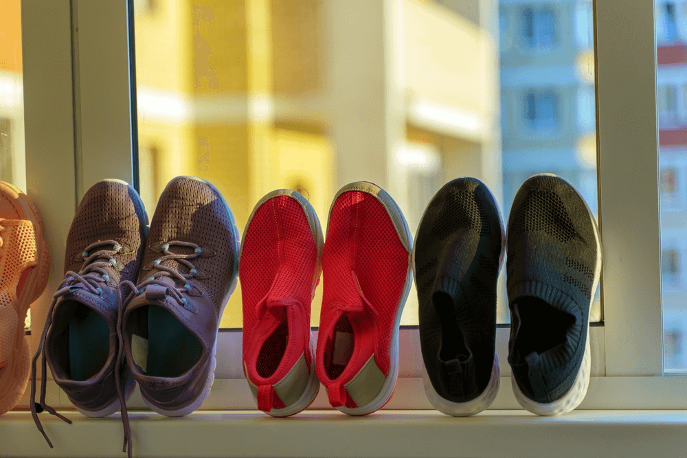 Dry your shoes naturally